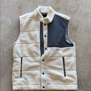 Men’s banana republic vest
